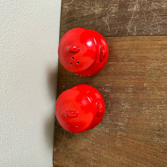 LEGO vintage porcelain red cauldron pot salt‎ and pepper shakers - Picture 4 of 8